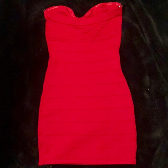 HERVE INSPIRED RED BANDAGE DRESS - Picture 2 of 2